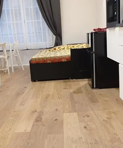 Palazzo Pellicceria 15 Janov